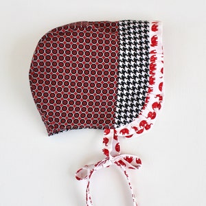 Universität von Alabama Babymütze, Roll Tide Spieltag oder Alabama Babypartygeschenk