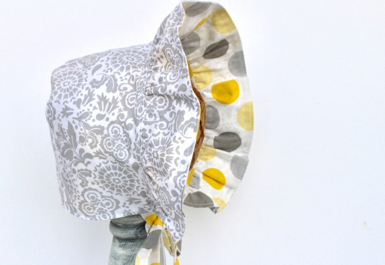 Baby Bonnet and Bloomer Set Reversible in Yellow and Gray