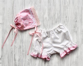 Baby Bonnet and Bloomer Set Reversible in Yellow and Gray
