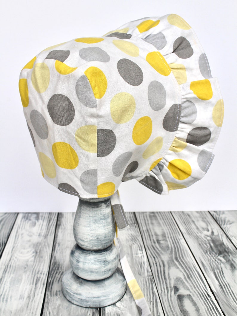 Baby Bonnet and Bloomer Set Reversible in Yellow and Gray