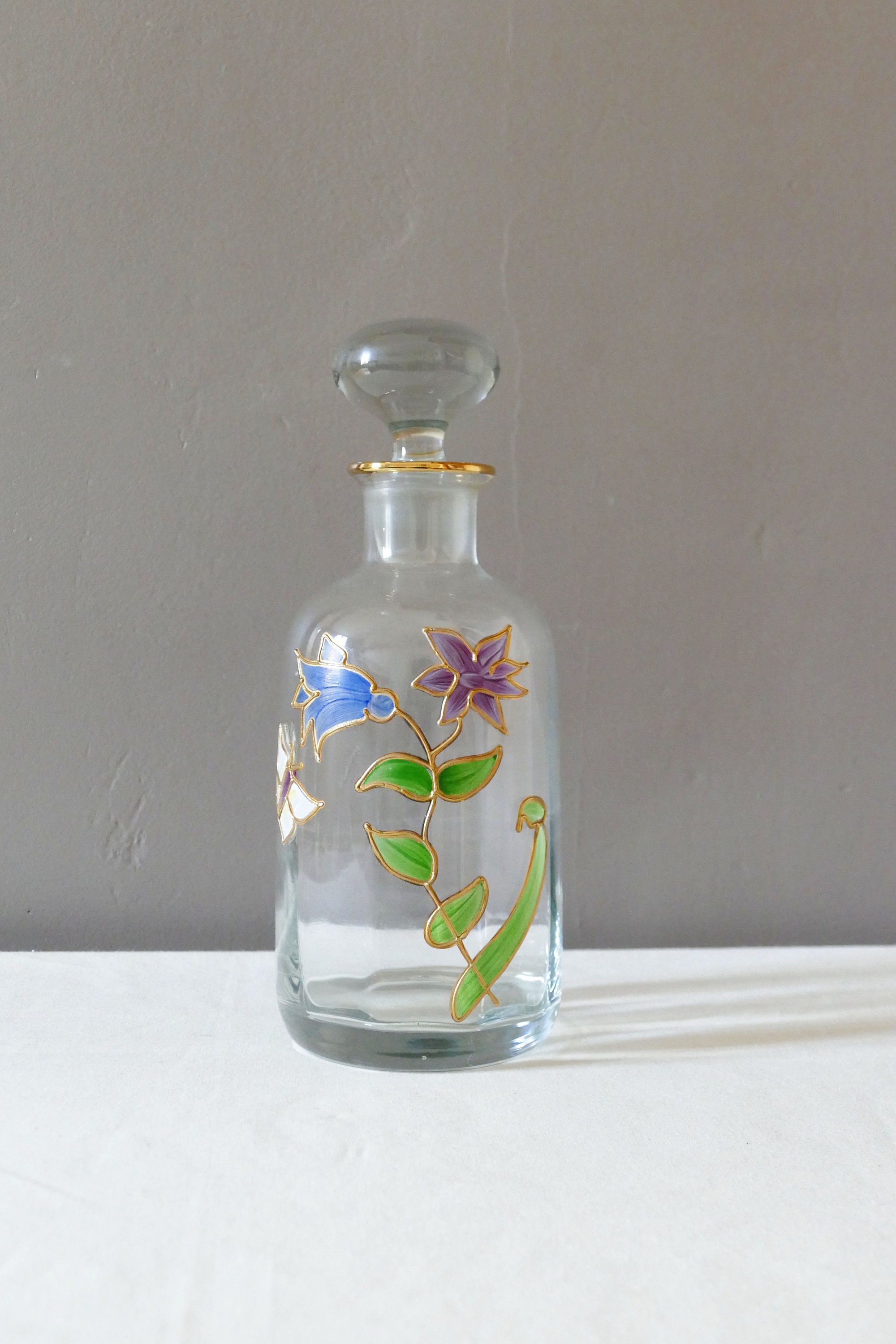Ancienne Carafe à Liquoreux en Verre Aux Motifs de Fleurs Peintes La Main