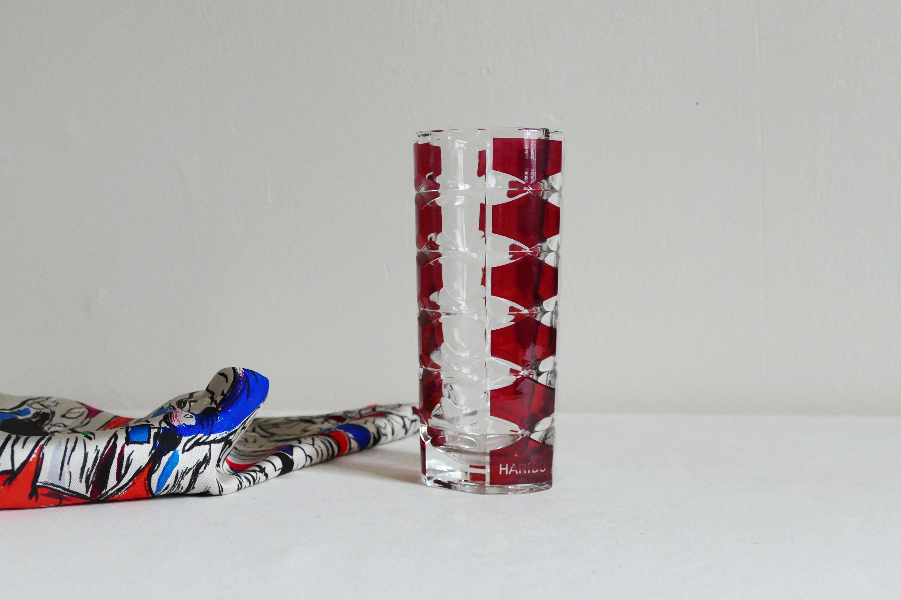 Vase Windsor Rouge en Verre Par Jg Durand Pour Luminarc Années 1970