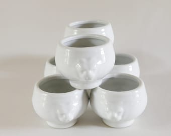 Ensemble de 7 petits pots à sauce vintage en porcelaine blanche, forme tête de lion