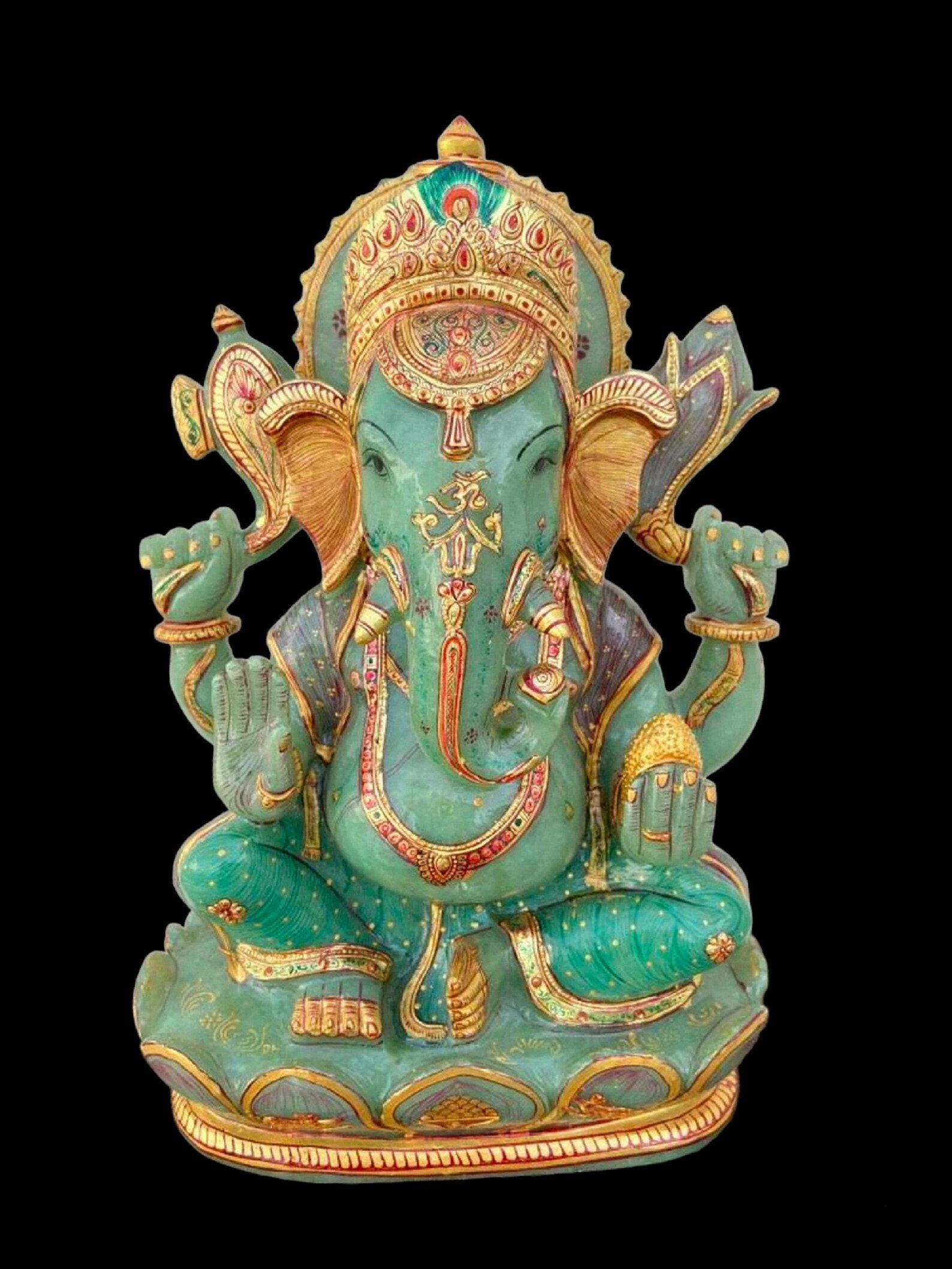 手彫りの翡翠製ガネーシャ像：金彩仕上げの室内装飾（12インチ