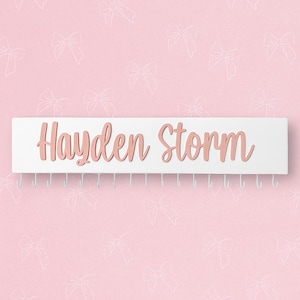 Personalized Bow and Headband Holder, Baby Nursery Decor, Wooden Name, 18 or 24” Sizes, Ribbons for Bow Clip Storage afbeelding 1