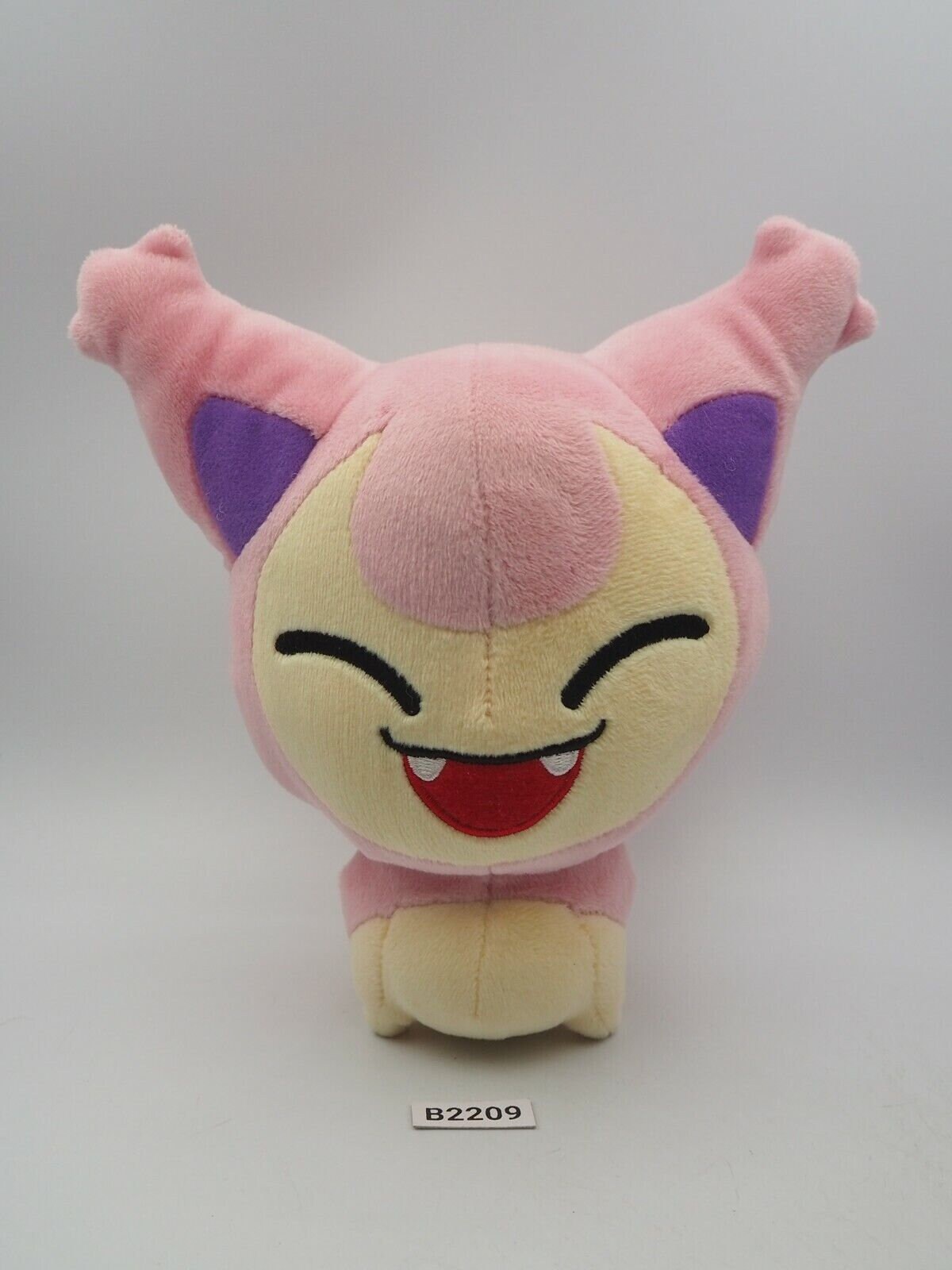 Skitty Plush #300 Gotta Catch 'Em All ! : : Jeux et Jouets