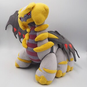 Pokemon Plush Reshiram Shinny Giratina