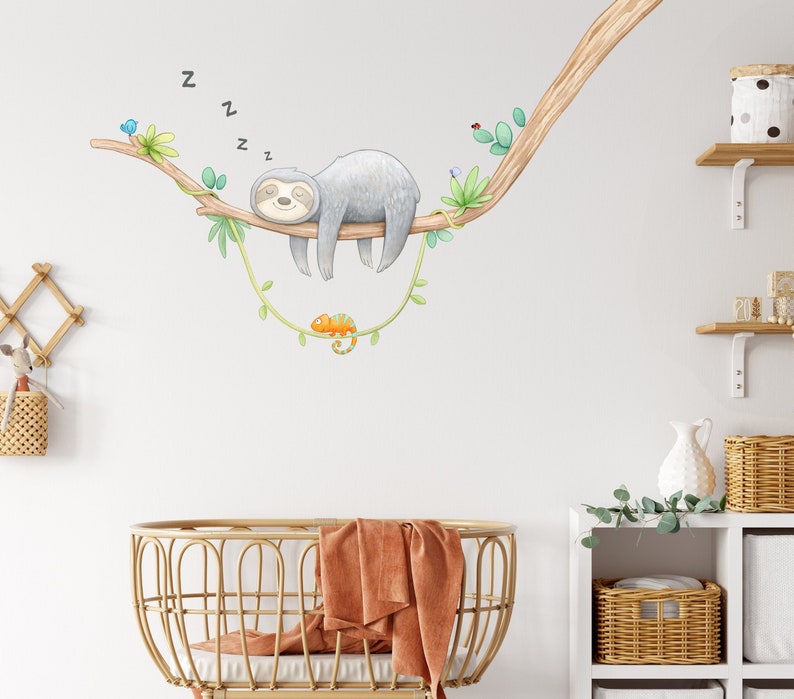 Calcomanía de pared de tela Sleepy Sloth, vivero de perezosos, decoración de acuarela, arte de pared de la selva imagen 1