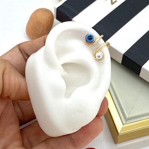 Evil eye ear cuff, Ear no piercing, evil eye ear earrings, cartilage earrings, hoop, gold ear cuff, double band ear cuff, Ear climber