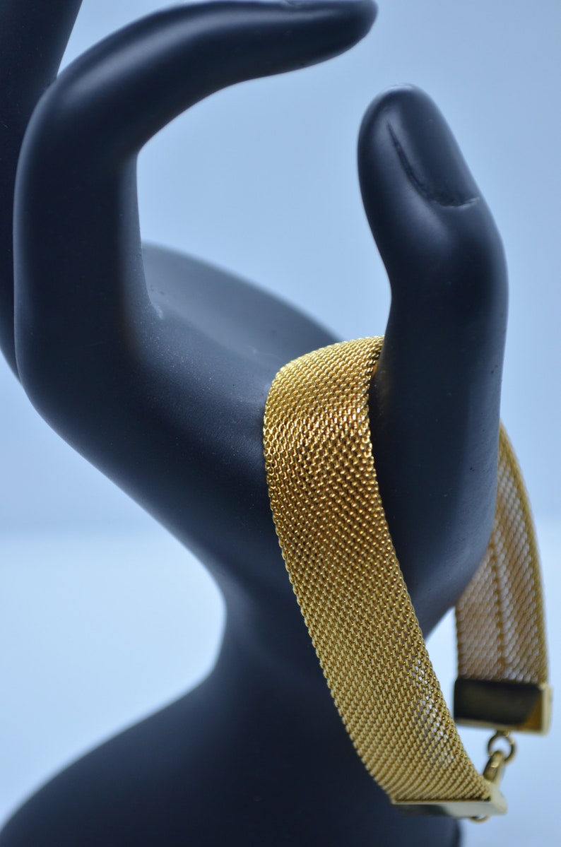 Lobster Clasp 1980/'s MESH DESIGN BRACELET Retro fashion From the 80/'s Mother/'s day Gold tone Vintage Gift for her Retro bracelet