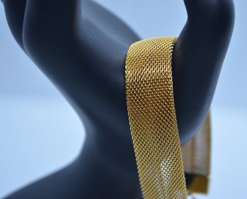 Lobster Clasp 1980/'s MESH DESIGN BRACELET Retro fashion From the 80/'s Mother/'s day Gold tone Vintage Gift for her Retro bracelet