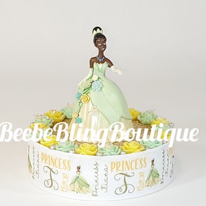 Disney Princess Tiana cake topper. Princess and the Frog centerpiece decoration. A great keepsake for your memories.