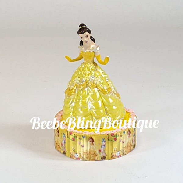 Disney Princess Belle cake topper.  Beauty and the Beast centerpiece decoration.  A great keepsake for your memories.