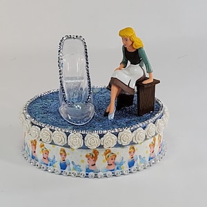 Disney Cinderella cake topper. Cinderella glass slipper Centerpiece decoration. A great keepsake for your memory..