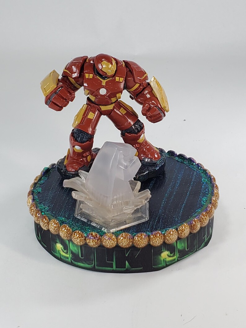 Disney Hulk Buster Cake Topper. Hulk Centerpiece Decoration. A Great ...