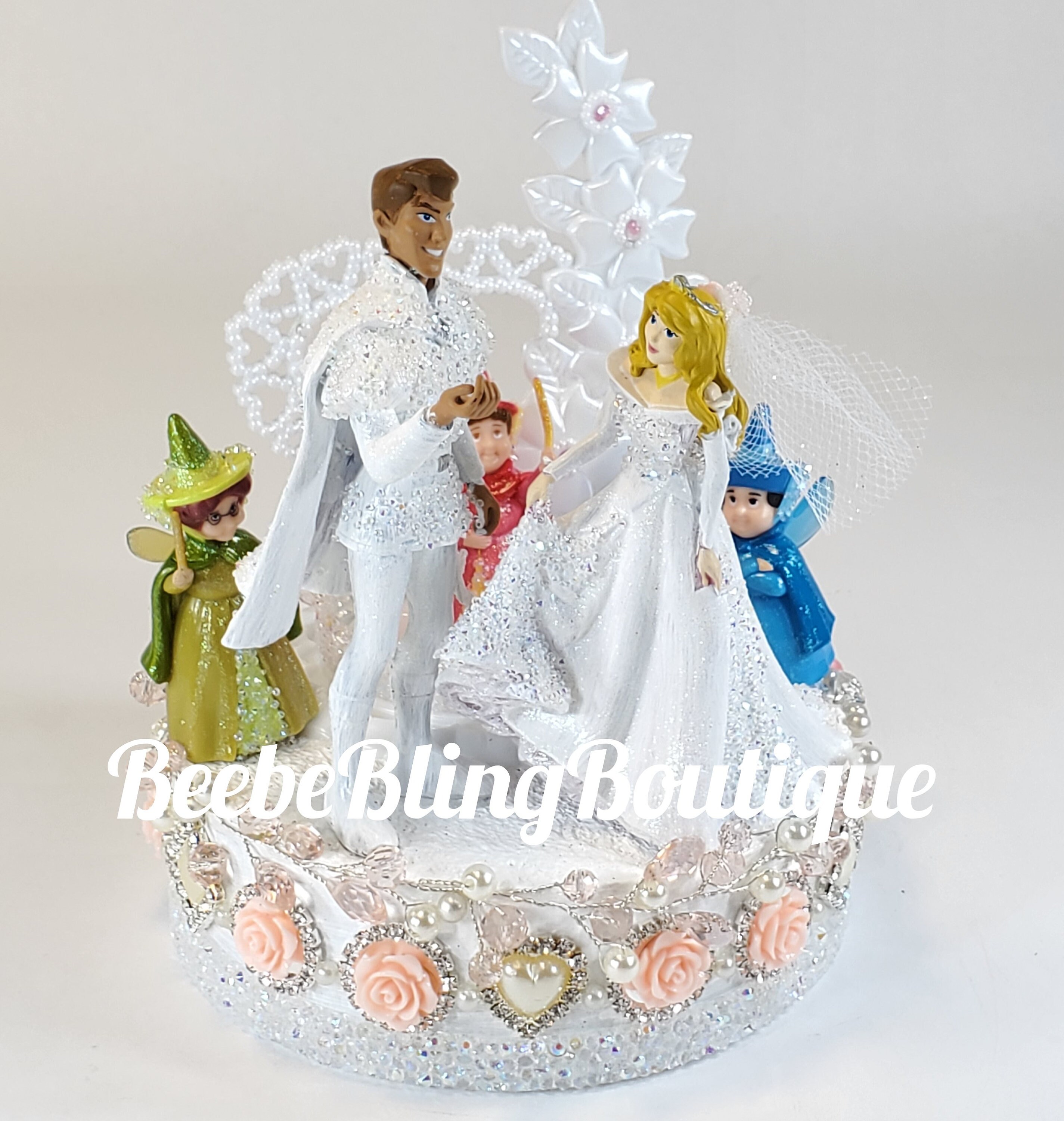 Adorno para tarta de boda de La Bella Durmiente de Disney. Decoración de  centro de mesa de la Princesa Aurora y el Príncipe Felipe. Un gran recuerdo  para tus recuerdos. - Etsy, image size:2849x3000