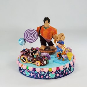 Disney Wreck it Ralph cake topper.  Fix it Felix centerpiece decoration.  A great keepsake for your memories.  Not fondant.