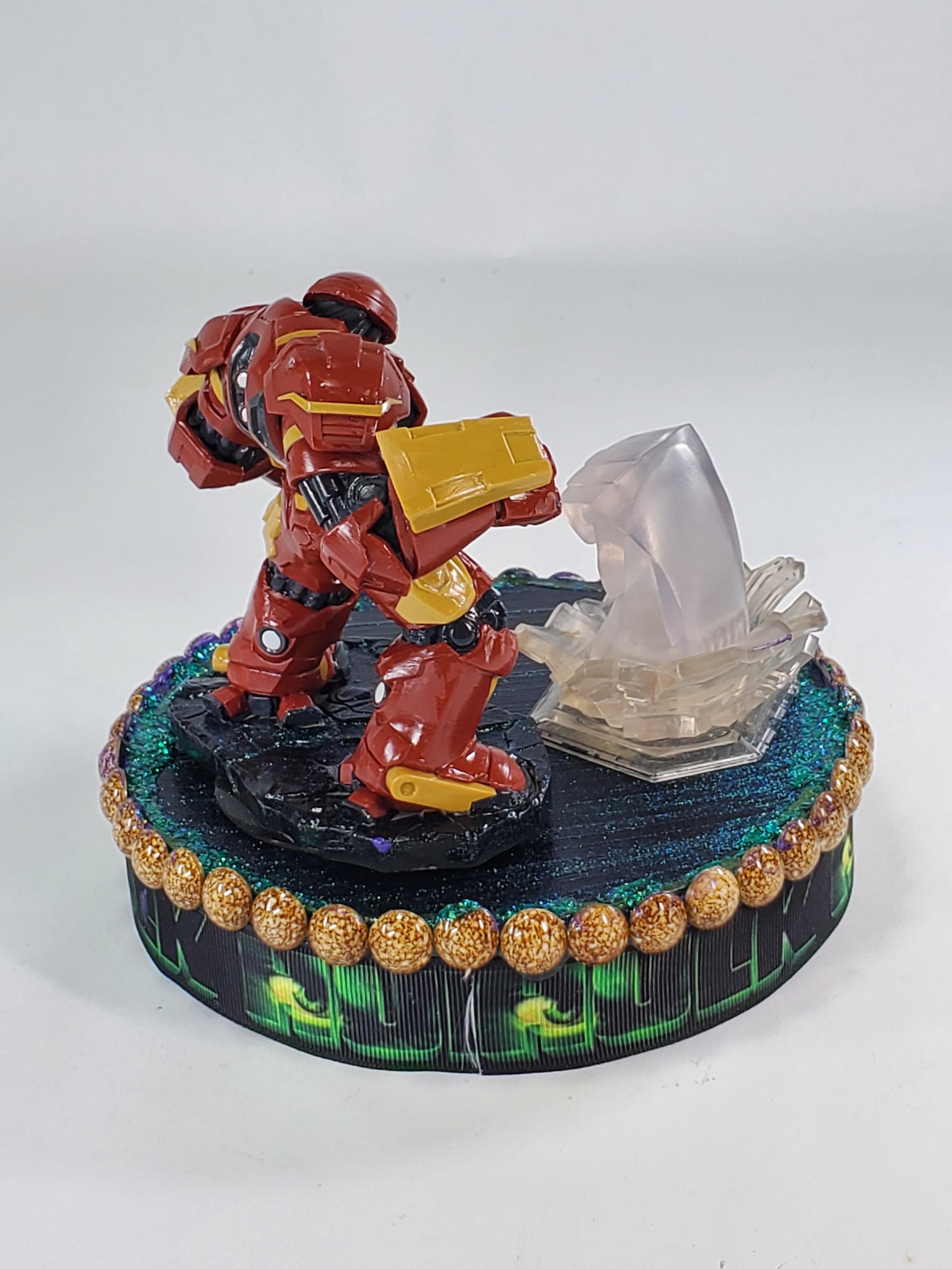 Disney Hulk Buster Cake Topper. Hulk Centerpiece Decoration. A Great ...