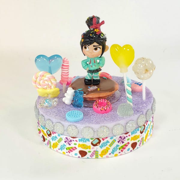 Vanellope Von Schweetz Cake Topper: Wreck-It Ralph Centerpiece