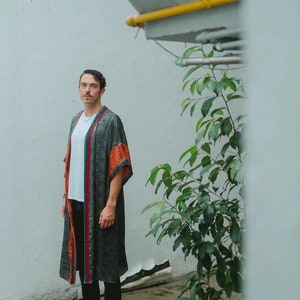 Men’s Black Silk Robe, Silk Blend Men’s Kimono, Dressing Gown, Bathrobe for Gents, Radiant Sari Kimono: Exclusive Vintage Style