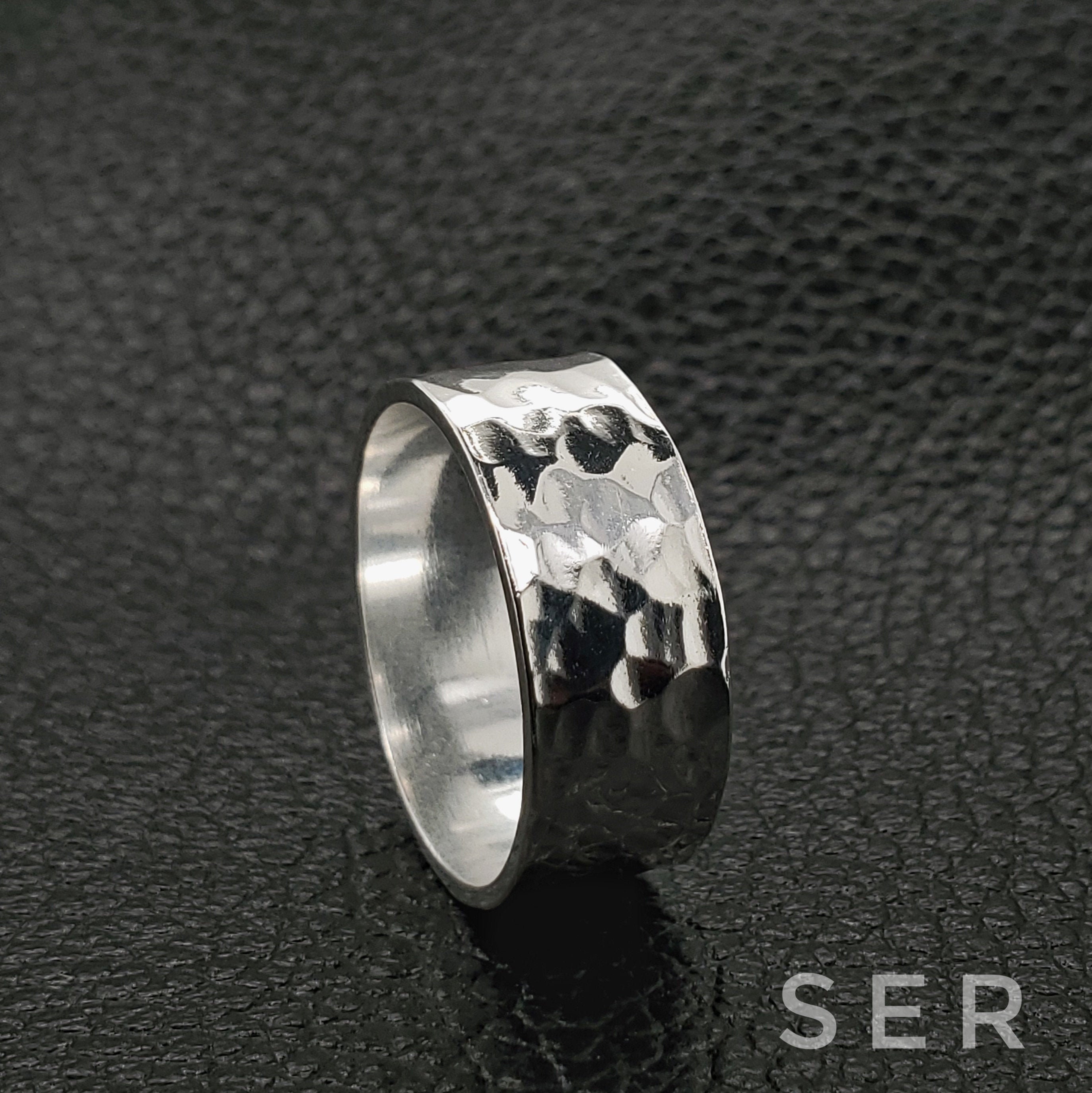Silver Hammered Ring, Sterling Silver Hammered Band, 8mm Sterling Silver Ring, Hammered Wedding Band, Silver Hammered Ring