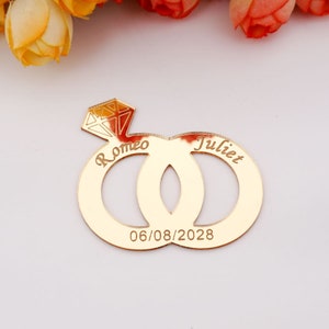 30 Stück Doppel Ringe Name Spiegel Custom Allianz Acryl Aufkleber Personalisierte Hochzeit Braut Gefälligkeiten Geschenke mit Diamant Dekor Hochzeit Souvenirs
