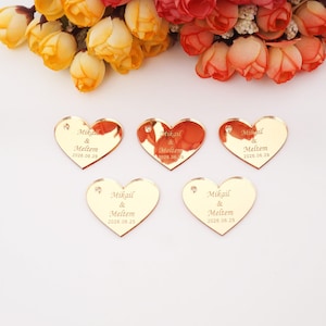 30pcs Custom Wedding Couple Name Date Small Heart Personalized Acrylic Mirror Tags Invitation Card Party Gift Decoration