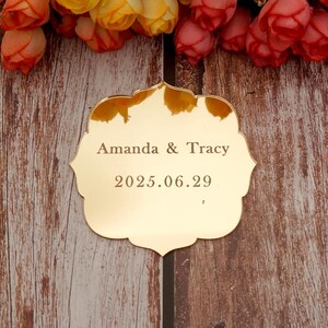 20 pcs/lot personnalisé nom de jeunes mariés mariage et fiançailles carte de table de banquet acrylique miroir fête faveurs de la mariée carte d'invitation d'invité