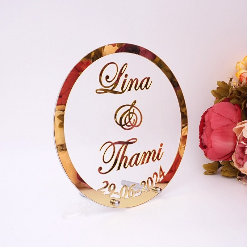 Custom Wedding Name and Date Personalized Round Mirror Frame - Etsy Canada