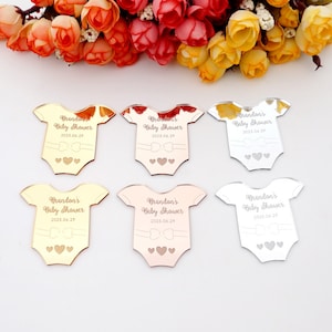20pcs / lot 5.5x5cm acrilico specchio simpatico camicia per bambini Tags Nome personalizzato Data di nascita Festa di nozze Regalo personalizzato Baby Shower Biglietto d'invito