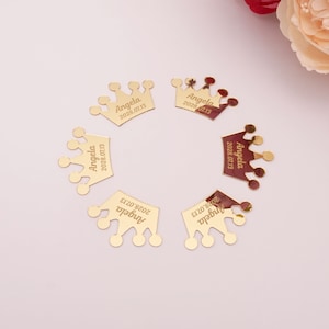 30pcs Personalizzato Piccolo Specchio Corona Personalizzato Acrilico Compleanno Nome Tag Invito Carta di Nozze Decor Guest Gift 3cm 4cm 5cm