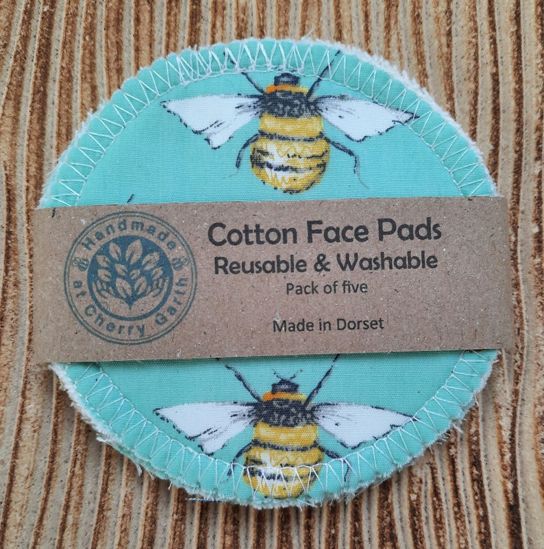 Reusable cotton face pads / little wash bag / make up remover pad / face wipes / bees / 5, 7, 10 or 14 pads pack Turquoise bee