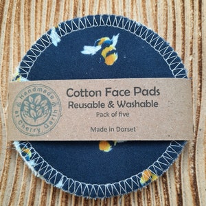 Reusable cotton face pads / little wash bag / make up remover pad / face wipes / bees / 5, 7, 10 or 14 pads pack Dark blue bee