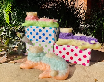 Kitty Cat Candle: 9-Wick Beeswax Kitten Candle (3lbs)