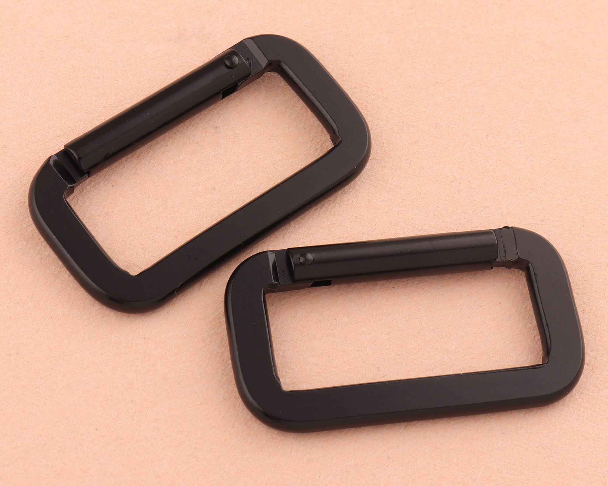 EDOG USA 4 Pcs Carabiner Clip Key 3 Aluminum Snaplink Black Split Ring Key Ring D Shape Keychain Hook Clips for Buckles Paracord Belt Water Bottle