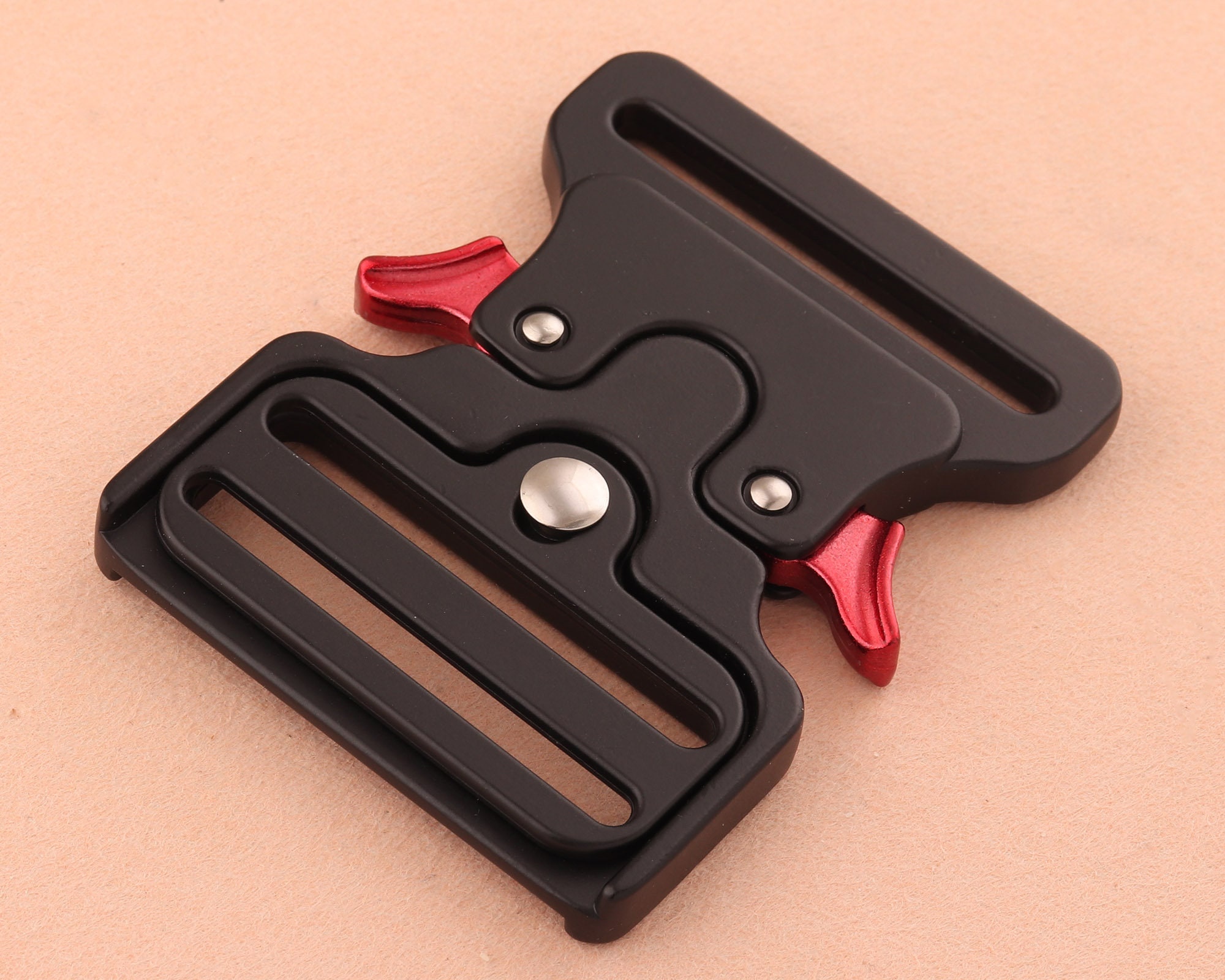 backpack buckle lock