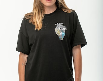 Ukraine Cotton oversized T-shirt for Women, T-shirt with embroidery "Heart of steel" black, Ukrainian T-Shirt, Support Ukraine