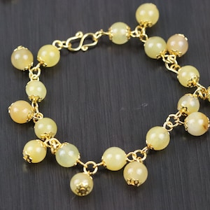 Yellow Jade Beads Bracelet for Woman or Girl, Jade Jewelry, Gift or Present for her, Birthday Present for Woman, Birthday Present for Girl.