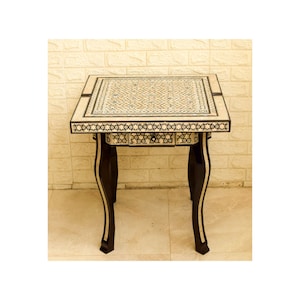 Tavolo da gioco degli scacchi, tavolo da backgammon in legno fatto a mano con cassetti, tavolino in mosaico di legno intarsiato in madreperla, tavolo da poker, tavolo da carte