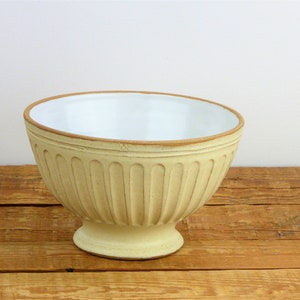 Café au Lait Bowl, Buttermilk with Fluted Design