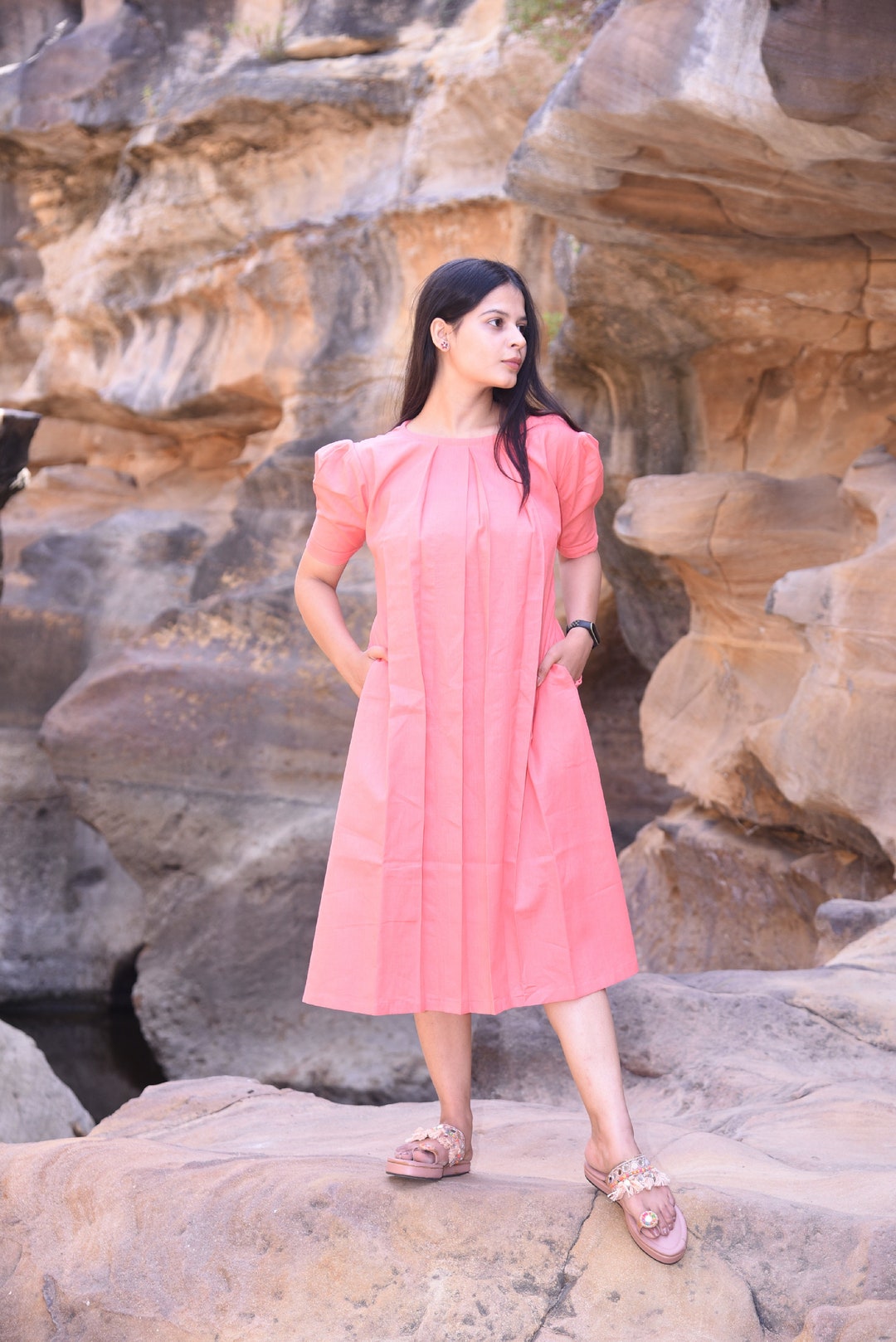 Exclusive Cotton Midi Dress Full of charm simple and atmospheric main image 1
