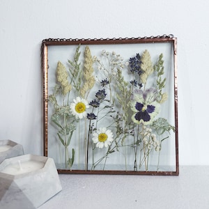 Pressed flower frame christmas gift farmhouse wall décor dried flowers lavender 6*6 inches &079