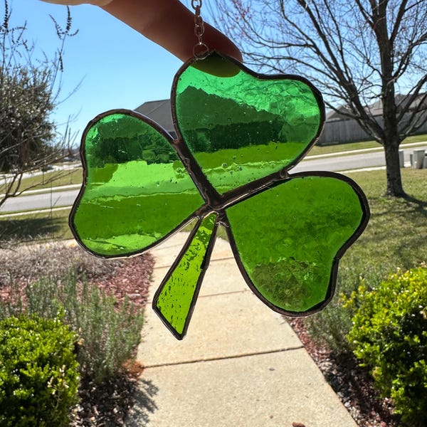 Stained Glass Shamrock Suncatcher: Lucky Home Decor