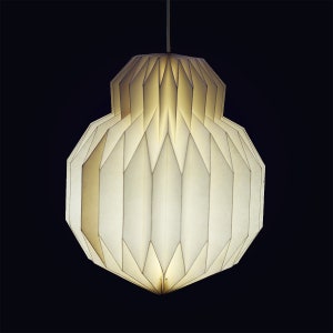 White Origami Modern Geometric Lampshade - H24cmxW19cm