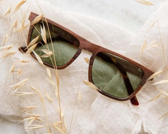 Joplins Palau Rosewood - Wooden Sunglasses, Polarized sunglasses, Wood Sunglasses, Eco-friendly Sunglasses, Sustainable sunglasses
