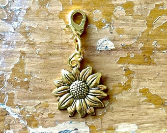 Gold Sunflower Progress Keeper, Bright and Sunny Zipper Pull, Knitter Crocheter Accessory, Notion for Crafters, Yarn Jewelry