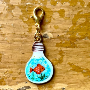 Goldfish Lightbulb Zipper Pull, Stitch Marker, Knitting Crochet Accessory, Progress Keeper, Yarn Jewelry
