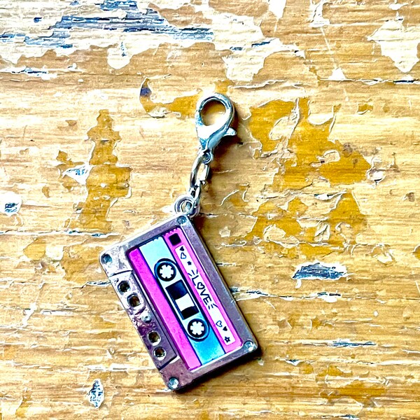 Audio Cassette Zipper Pull, 1980s relics, Cassette Tape Progress Keeper, Neon Pink Tapes, Fun 80s Fiber, Yarn Jewelry