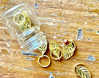 Gold Leaves Snagless Stitch Markers, Knitting Accessories, Snag Free Progress Keepers, Yarn Jewelry, Knitters Ideas, Flat Leaf