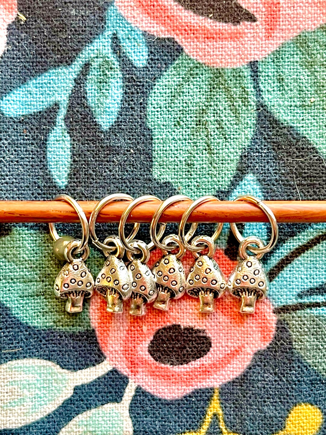 Mushroom Stitch Markers for Knitting, Snag-free Knit Notions - Etsy